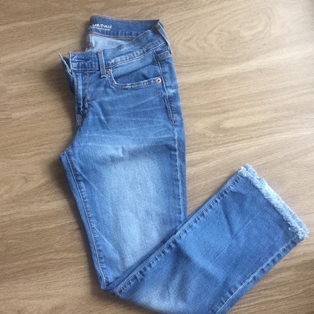Old navy flare cropped ankle jeans